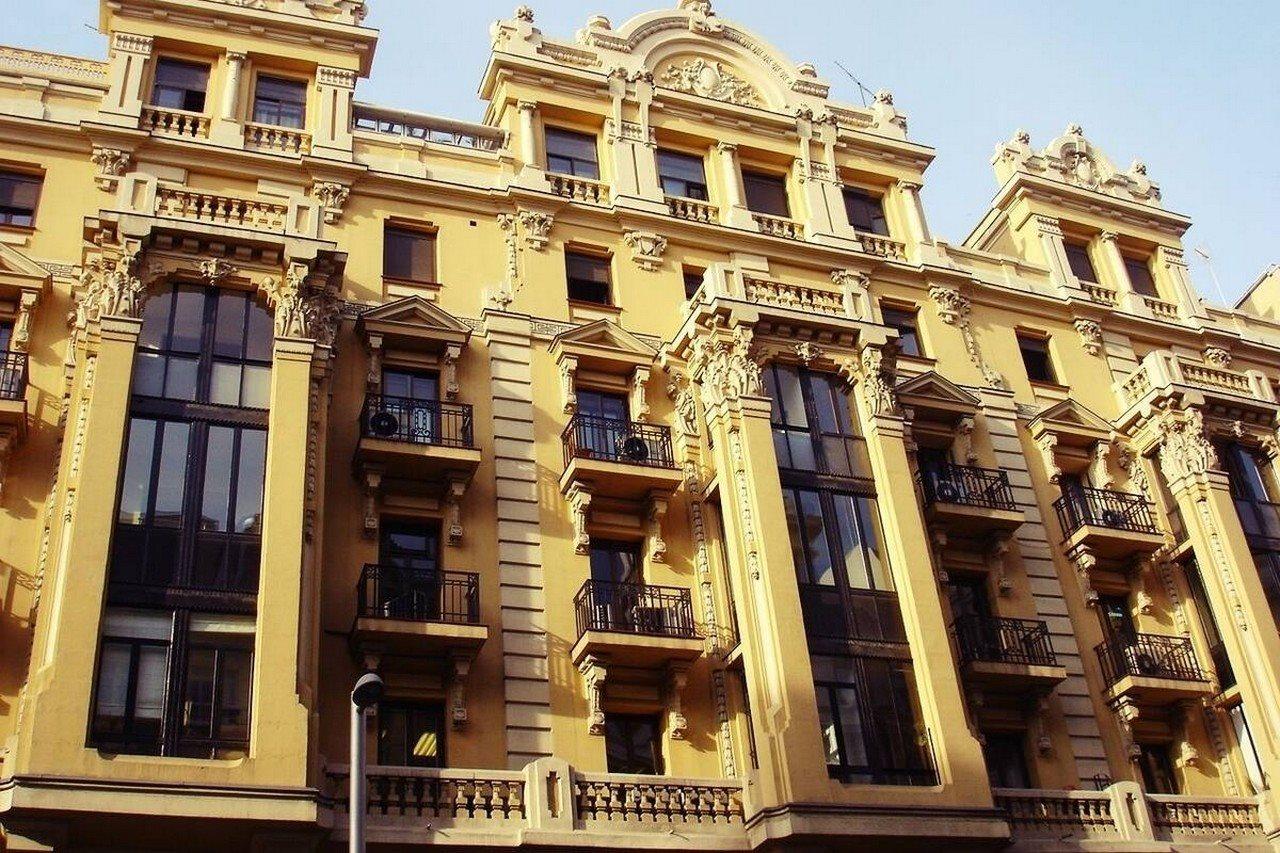Hostal Avenida Мадрид Екстериор снимка