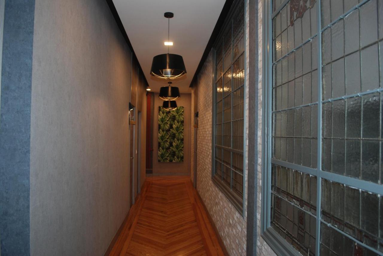 Hostal Avenida Мадрид Екстериор снимка